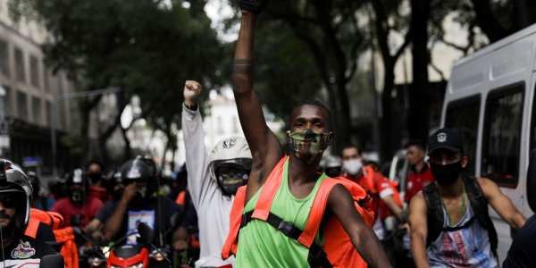 In Brazil, Delivery Drivers for Uber, Rappi and Others Protest Amid Pandemic